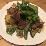 グルマン - 牛赤身レアステーキ