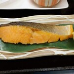 大阪新阪急ホテル - 鮭も美味しい