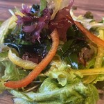 Seaweed shiso salad