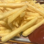 Choice of fries (salt/garlic/consomme/mentai mayo)