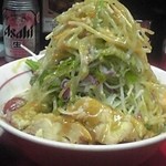 千里眼 - 冷やし中華　麺少なめ ニンニクヤサイカラメアブラ　カラアゲ別で 680円 