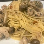 Herb chicken and mushroom peperoncino