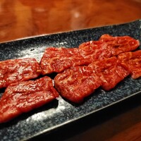 カルネジーオ イースト - 