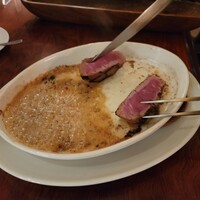 カルネジーオ イースト - 