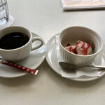 イタリアンレストラン Fiore - コーヒーとデザート