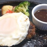 クラフトビールと肉が旨いカフェ Queen of Meat's - 