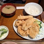 モンキー食堂 - 鳥からあげ定食