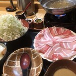 Sukiyaki shabu shabu kaiseki ryouri azuki - 