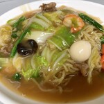 中華飯店萩 - 料理写真:五目焼きそば