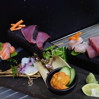 ◆新鲜的天然鱼类和时令蔬菜◆凸显食材本身风味的日本料理