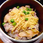 Toriu - 注文後、生のお米から炊き上げる、ほっかほかの釜飯！