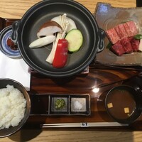 すき焼き 牛しゃぶ 松重 - 