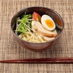 ダーツ＆スポーツバー ロスカボス - 大山鶏の豆乳グリーンカレーうどん