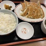 Shisen - 餃子定食