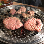 炭火焼肉 狸小路やまごや - 