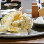 桶家乃隠居 - 天ぷら おまかせ５品