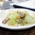 トリワイン ＰＩＫＯＳＨＨＨＵ - アンチョビ春キャベツ 少々