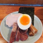 浜堂ラーメン - ラアメンの具材