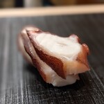 鮨みやもと - タコ柔らか煮　タコの香りが凄いな!