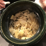 U.KAI - 筍の穂先を使った旬の『たけのこごはん』✨
      ごはんは『さがひより』と『ゆめぴりか』
      のブレンド♬