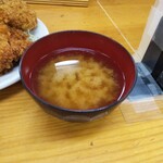 とんかつ 山さき - お馴染み、シジミ味噌汁