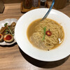 進化論 - 【2021年03月】トリプルラーメン（醤油）無料大盛＠1,100円、提供時。