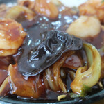 上海厨房　玲玲 - 合盛り中華丼 「揚げ麺・ライス」