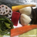 カフェアンドショップ ロータスランド - 2021/04/13
      カラフル糠漬け 200円