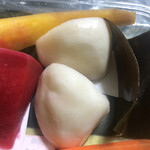 カフェアンドショップ ロータスランド - 2021/04/13
      カラフル糠漬け 200円