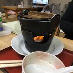 さか本そば店 - もつ煮込み