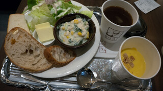 ブーランジュリー&カフェ グウ - 朝食セット（スープ付き）