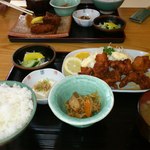 Teishokunomise Tsukasa - 唐揚げ定食・奥はサバ唐定食