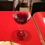 ジーノ ソルビッロ アーティスタ ピッツア ナポレターナ - 赤グラス