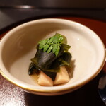 Onkaiseki Shiratama - 鉢：若竹木の芽