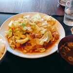 ハンバーグと伊賀牛丼の五右衛門 - 見た目が寂しい