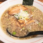 はちどり - 背脂にぼしラーメン820円！