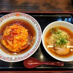 餃子の王将 - 令和3年4月 ランチタイム
日替わりランチ
キムチ天津飯＋ジャストサイズラーメン 税込748円