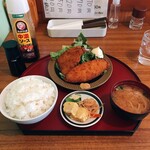 のみくい 二の丸 - 日替わり定食（アジフライと白身魚のフライ）