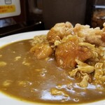 CoCo壱番屋 - チキン煮込みフライドチキンカレー400g。