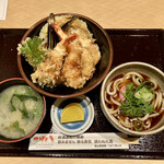 つぼ八 - 料理写真:天丼ミニうどん定食