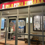 SOLO PIZZA ZINGARA - 店舗入口