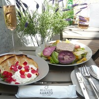 ビストロカラト - テイクアウト（ホイップと食用花は私物）