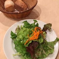 セ シュエット - 白ワインビネガーで酸っぱいドレッシング。