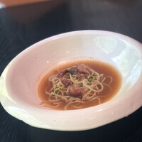 ラ・ボンヌターブル - 