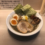 麺屋 音 - "特製濃厚煮干しそば(塩)"1,020円♪