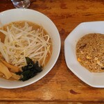 半チャンラーメン あかしや - 料理写真: