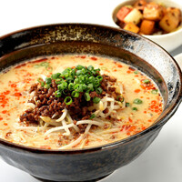 濃厚胡麻みそ担々麺