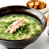 青葱たっぷりコラーゲン鶏白湯麺