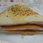 サンメリー - クロックムッシュ　ハムとチーズのミルフィーユ¥248-