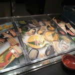 根室花まる - 新鮮なネタの数々　開店直後で準備中でした